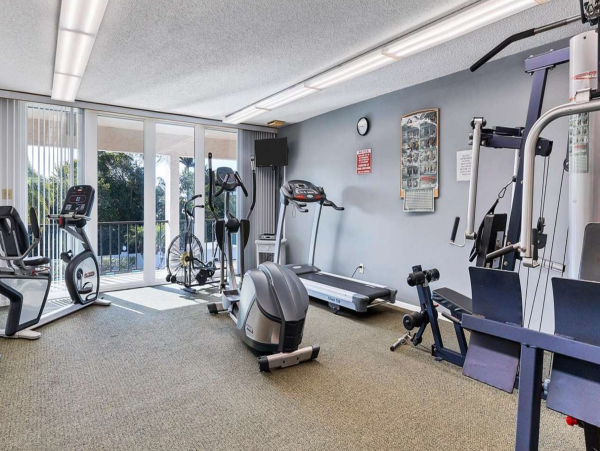 Sixth floor Condo with views of Northern Siesta Key and the Gulf
